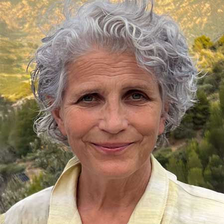 Barbra Coco Laurré